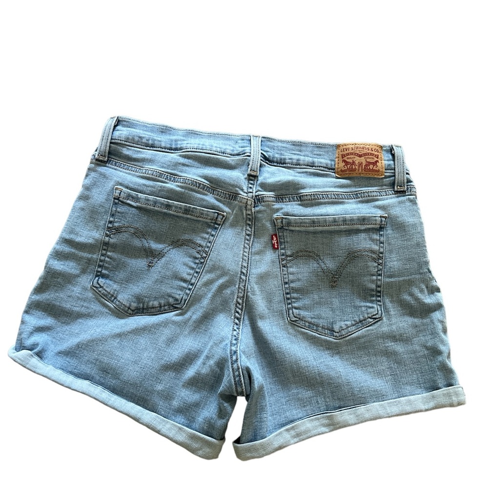 Levi’s Mid Length Shorts